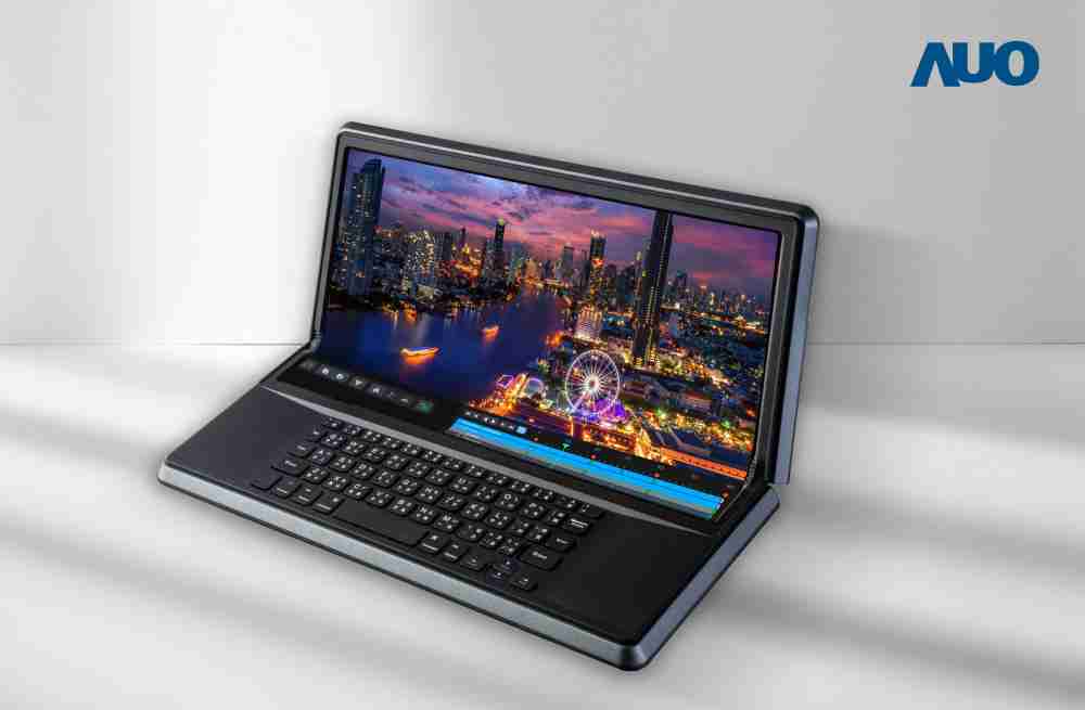 尊龙集团14.6吋Micro LED折迭显示屏幕，，搭配半径4mm的弯折绞炼，，，以及高画素、、、、高亮度、、高对比度的显示技术特点，，，，即便在大视角下仍保有绝佳色相与亮度